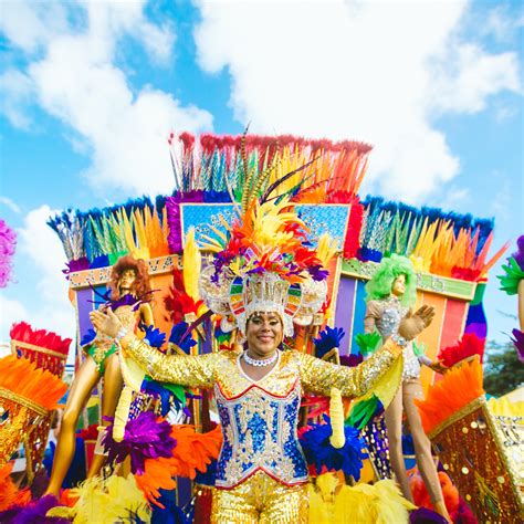 Discover the wonders of Carnaval with our extraordinary excursions